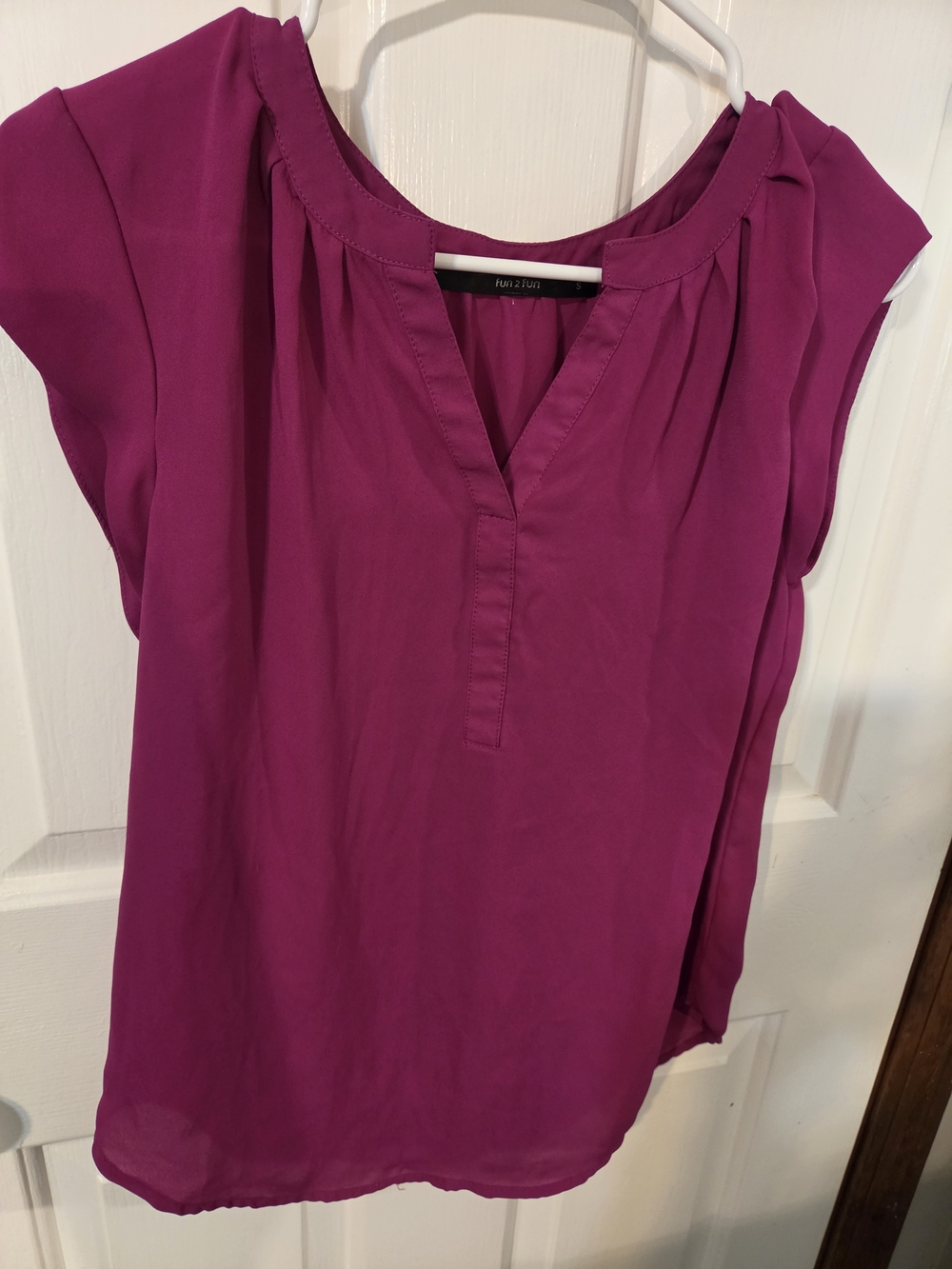 fun 2 fun Women's Fuchsia Split-Neck Cap Sleeve Blouse
